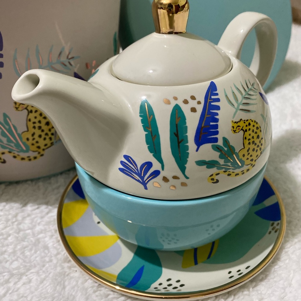 Elegant White and Blue Teapot Set with Gold Accents